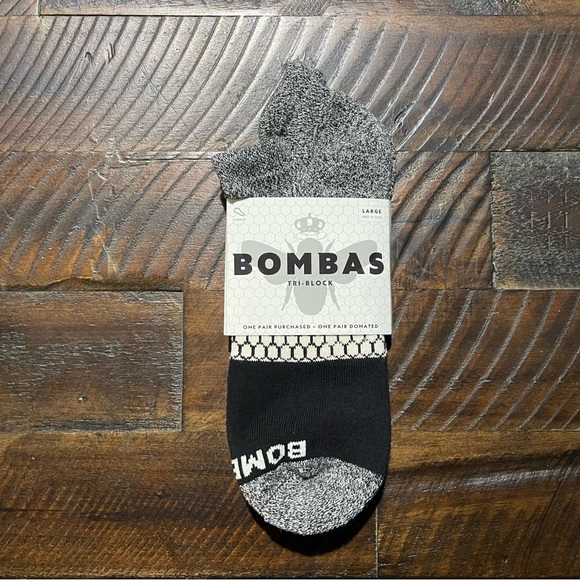 Bombas Underwear & Socks Bombas Ankle Socks Large Grayblack Poshmark